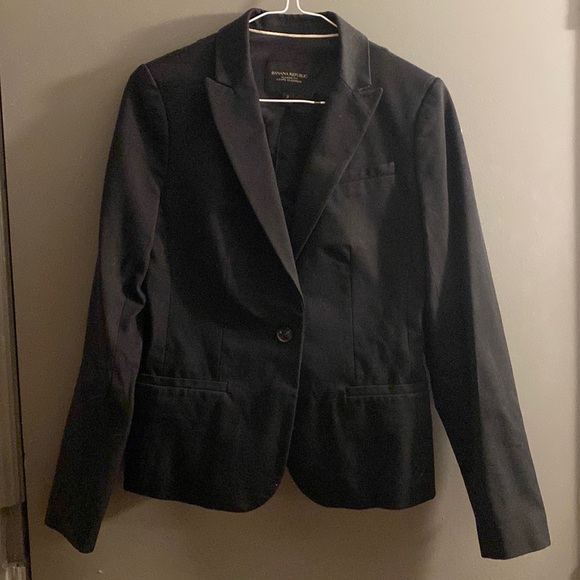 Banana Republic Classic-Fit Suit Blazer Jacket in Black EUC - Picture 2 of 5